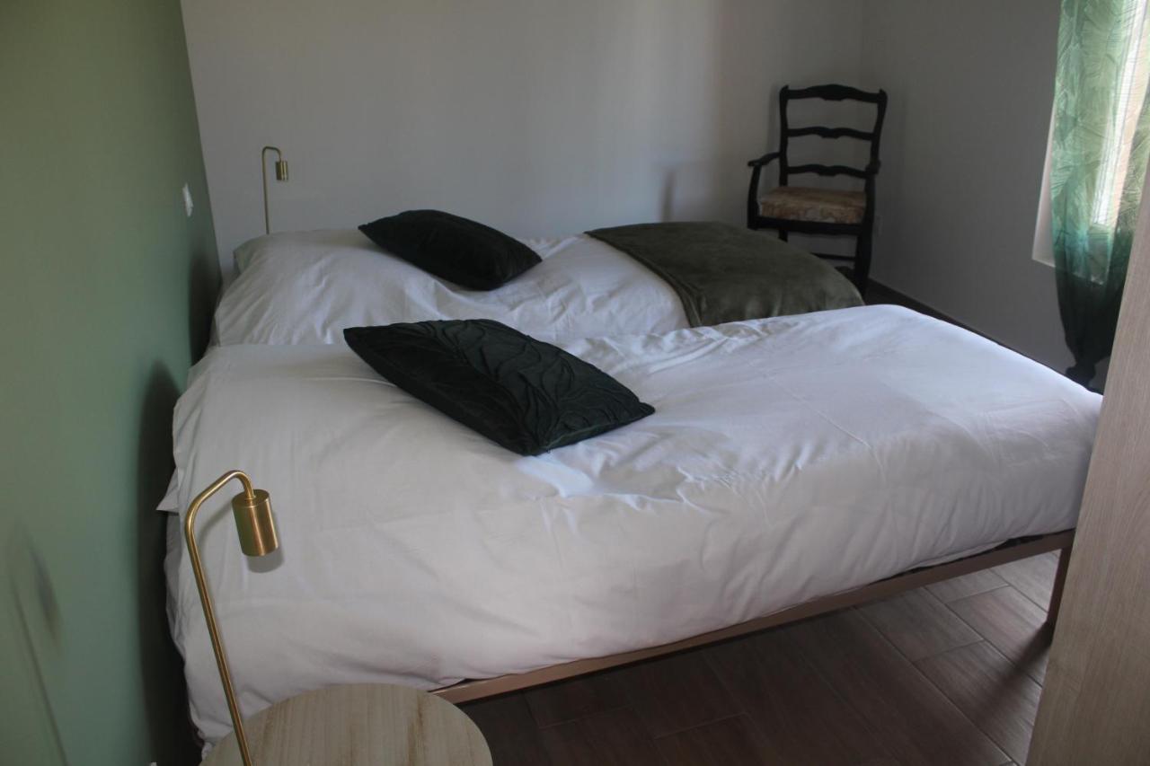 Gite De Charme Pour 10 Personnes Camélas Exteriör bild