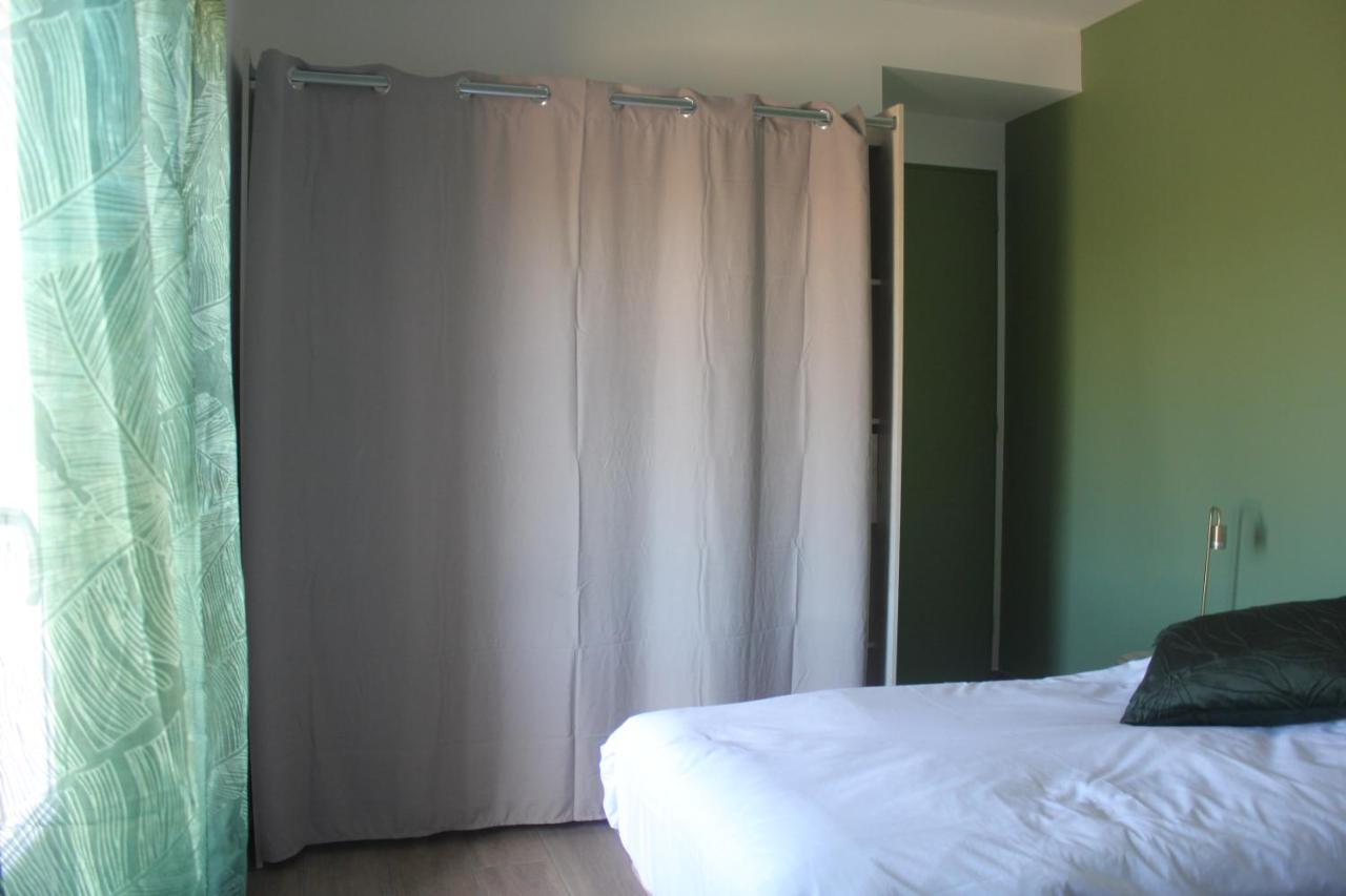 Gite De Charme Pour 10 Personnes Camélas Exteriör bild